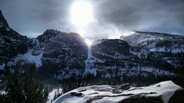 Winter sun over the Rockies (Image by Sleep and Chronobiology Lab, University of Colorado Boulder)